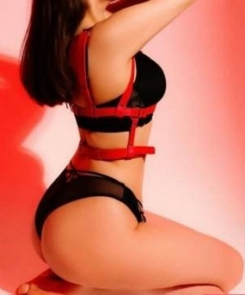 Мои услуги - это настоящее искусство страсти, которое приведет тебя к незабываемым ощущениям. Будь уверен, со мной ты познаешь райское блаженство и сможешь расслабиться от повседневной суеты. 💋
Моя нежная кожа и стройная фигура сведут тебя с ума. В моих руках ты почувствуешь себя настоящим королем, ведь я знаю, как доставить истинное наслаждение. Фото в моем профиле говорят сами за себя - я сексуальна, соблазнительна и всегда готова удовлетворить твои самые сокровенные желания. 📷
У меня есть множество довольных клиентов, которые остаются счастливыми после каждой встречи со мной. Их отзывы говорят обо всем! Ты можешь полностью доверять моему опыту и умению доставлять удовольствие. 💯
Что ж, если ты жаждешь ощутить настоящее удовлетворение, не забудь написать мне! Я живу в Москве, и готова окунуть тебя в мир наслаждения и разврата. Твое счастье - в моих руках! ✨✨ 5454, 21 год